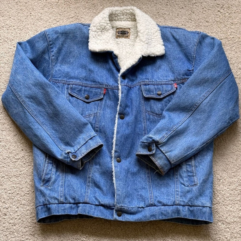 Vintage Levis SilverTab Denim Trucker Jacket Sherpa Lined Blue Medium Wash